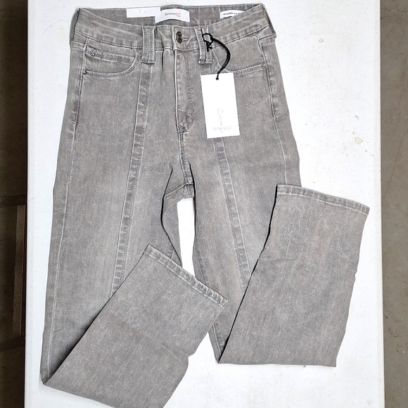 NEW! Skinny Girl December High-Rise Slim Straight Gray Jeans - Picture 1 of 6